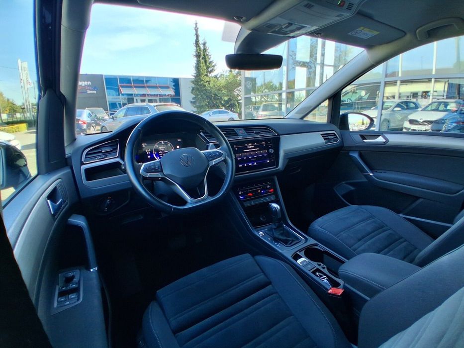 Volkswagen Touran 7 miejsc | DSG | ACC | Kamera | Hak | Elektryczna klapa