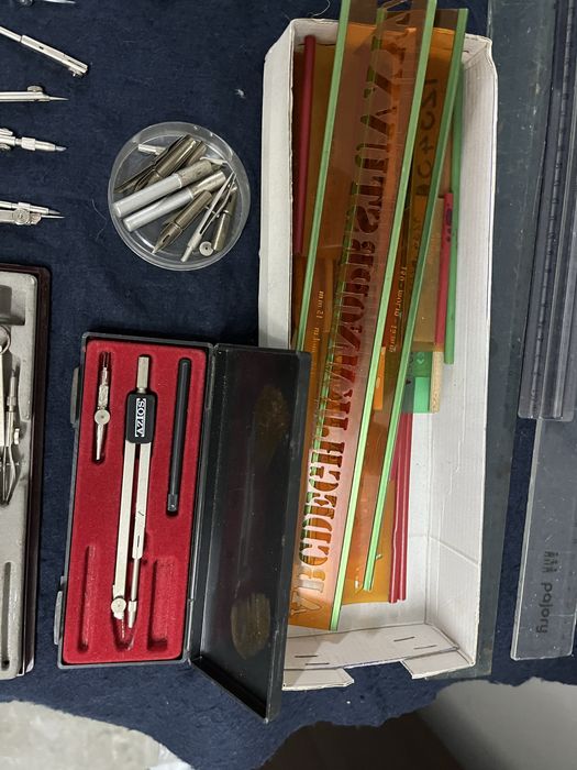 Material de desenho - escolar / calculadora casio