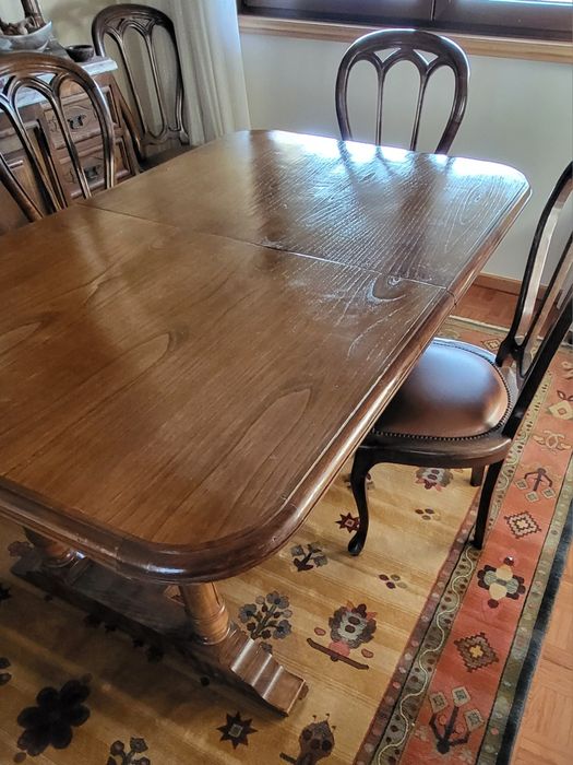 Mesa, 6 cadeiras sala de jantar e carrinho