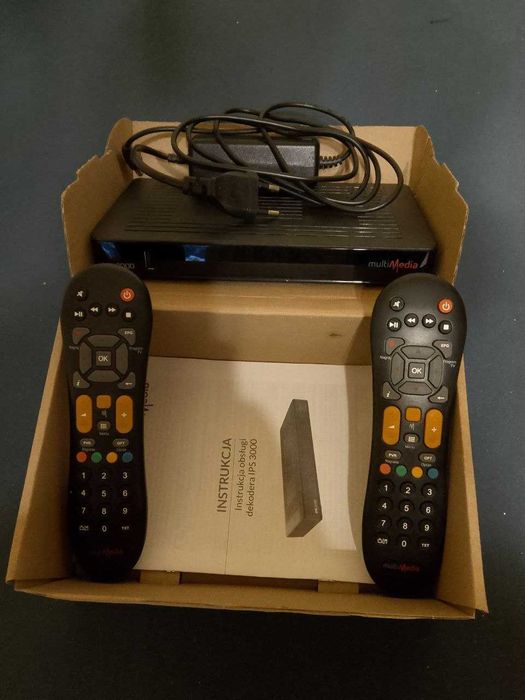 dekoder multimedia IPS 3000 + 2 piloty