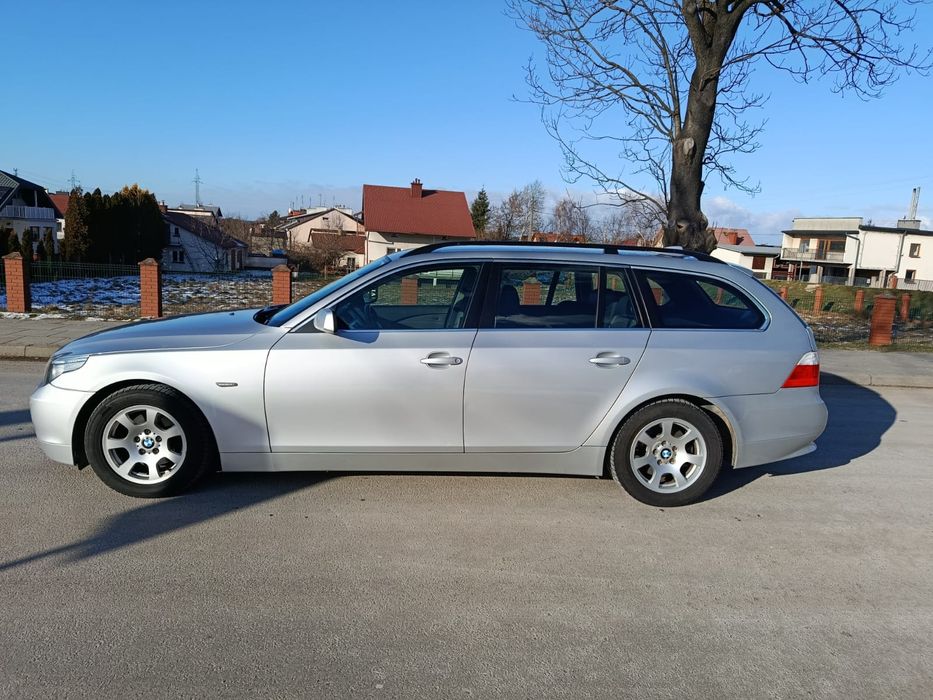 Bmw seria  5 e61 525i