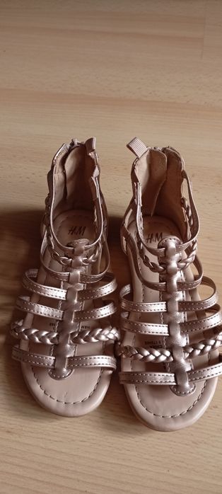 Buty, sandały, sandałki hm 28