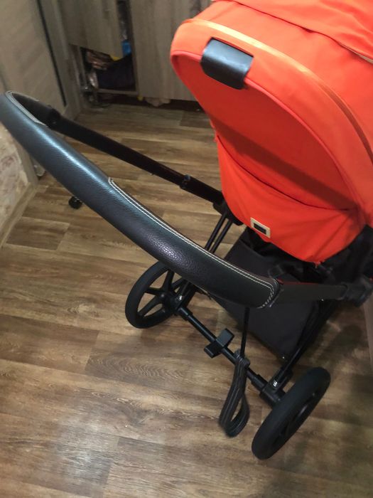 Cybex Priam 4 .0 прогулянковий ,шасі  cybex Priam 3.0 подарунок