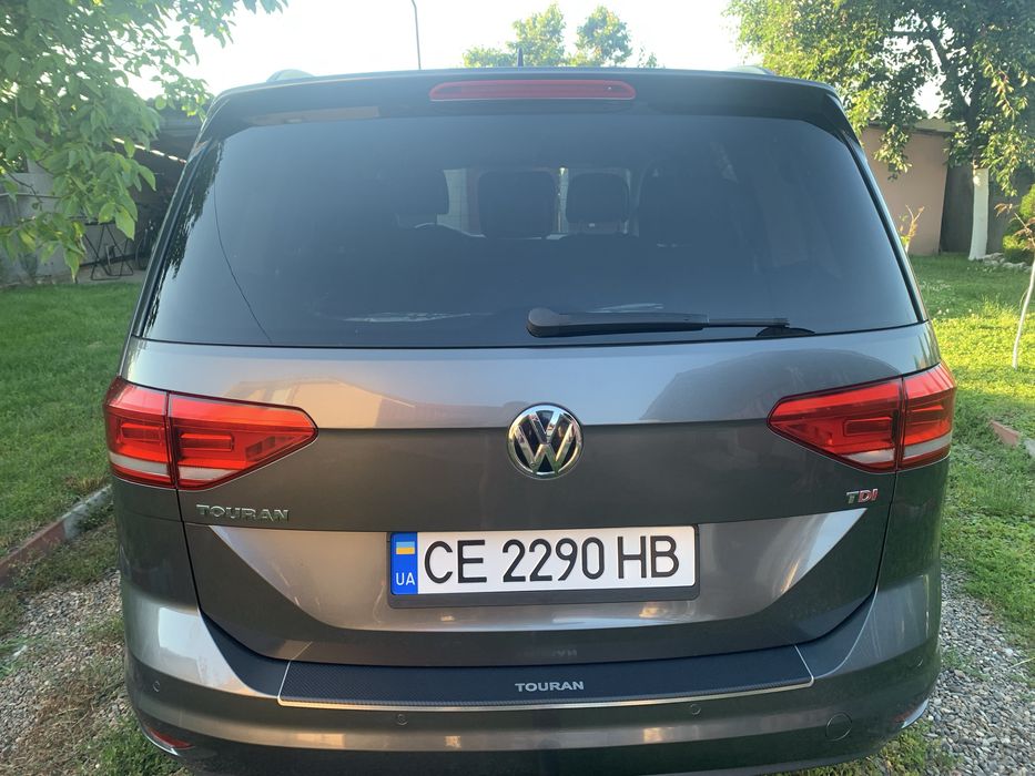 Продаётся автомобиль Вольцваген Туран