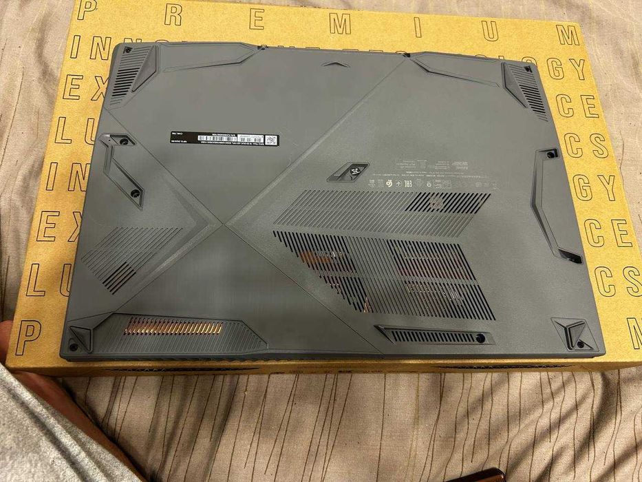 Laptop do gier RTX 3050 + Intel UHD Graphics  i5-12450H