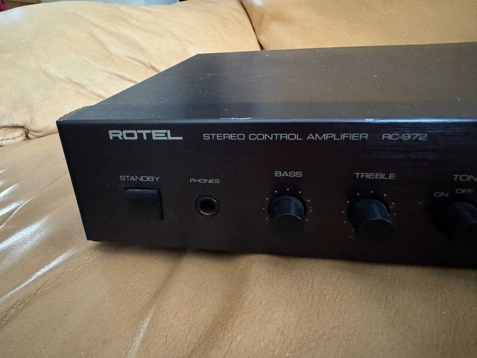 Rotel RC-972 – klasyczny przedwzmacniacz stereo