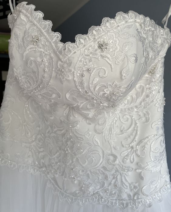 Elegancka suknia  slubna księżniczka r.40/L