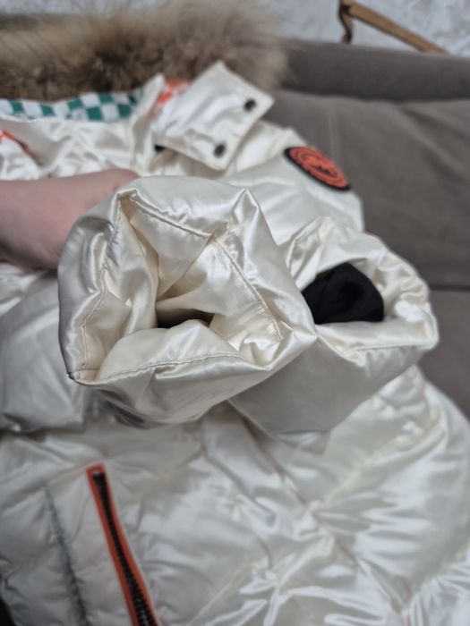 Продам зимову куртку для дівчинки 110-116