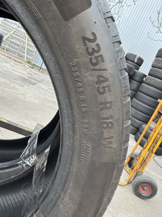 Шини Літні 2шт 235/45 R18 Continental EcoContact 6