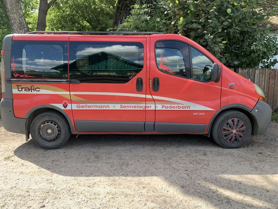 Renault trafic  7 мість