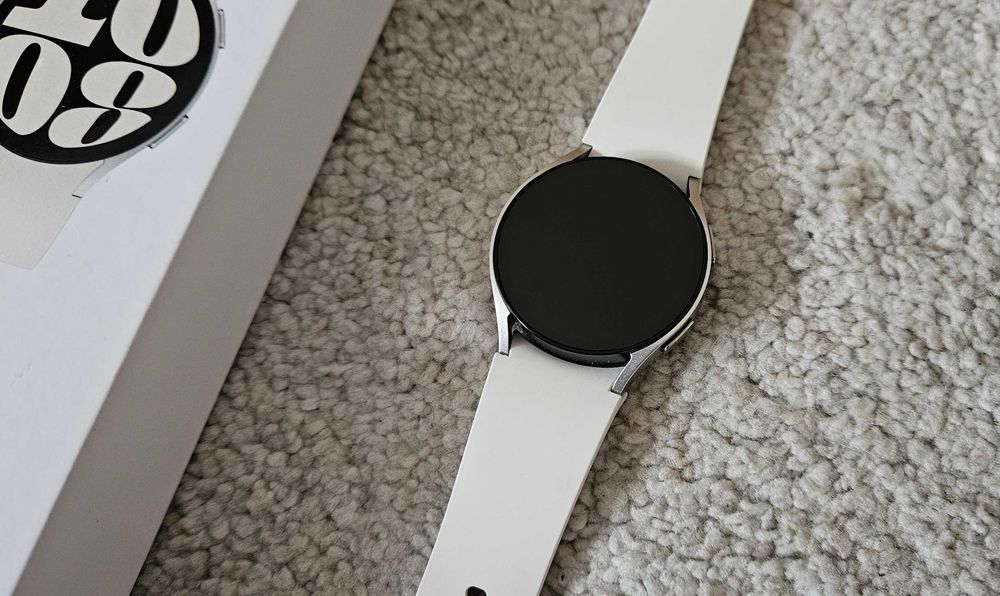 Smartwatch Samsung Galaxy Watch6 40 mm - złoty - SM-R930
