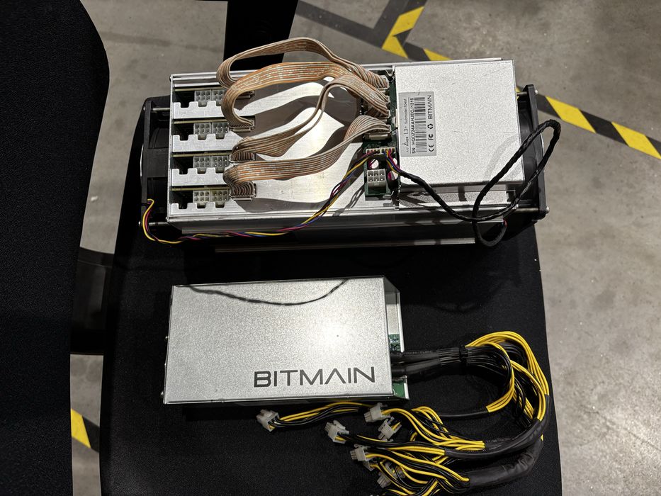 ANTMINER L3+ z zasilaczen DOGE LTC