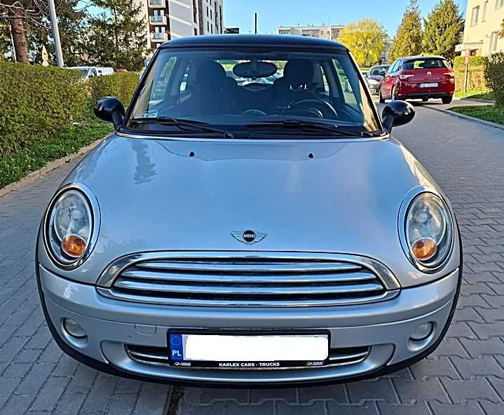 Mini Cooper 1.6 Benzyna , Bogate wyposażenie , M- 2007 r