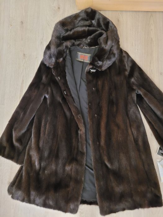 Норковая женская шуба р-р 52- 54