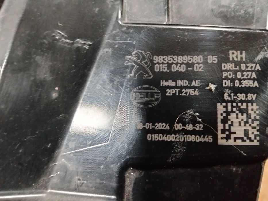 Pisca Peugeot 308 de 2021  Led lado direito