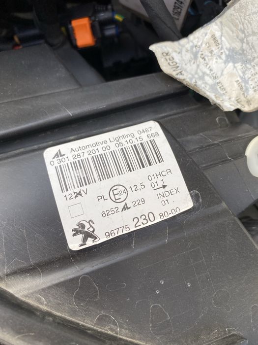 Peugeot 308swt9 рік 2015 1.6t дизель