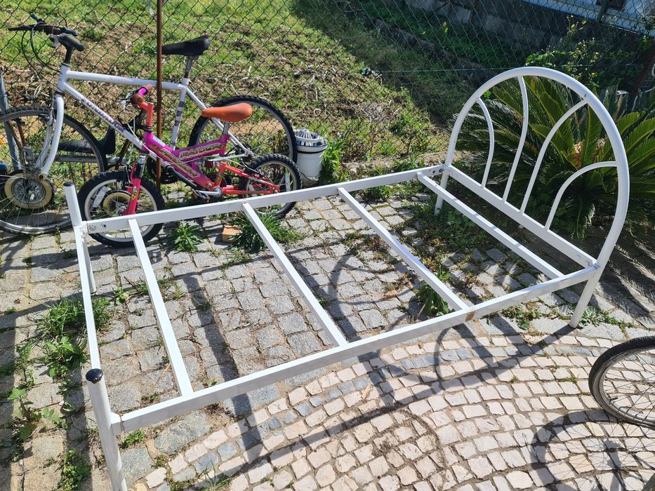Vdnfo Cama de ferro
