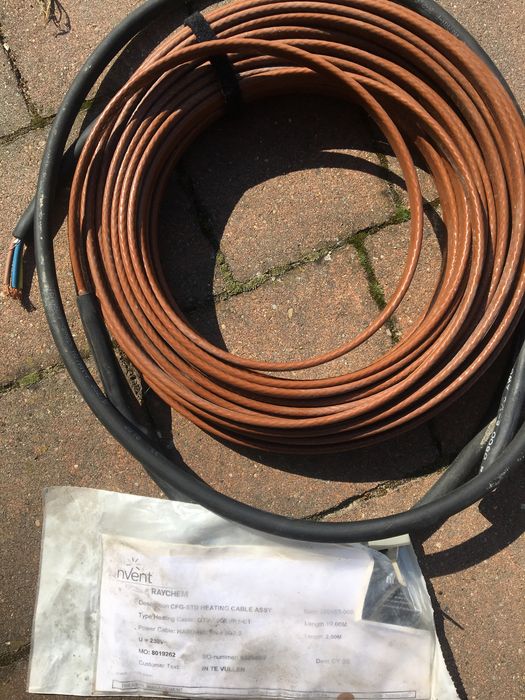 Grzalka i kabel do pdgrzewania