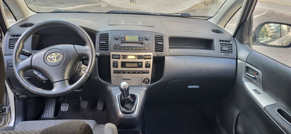 Toyota corolla verso 1.6 vvti 110cv