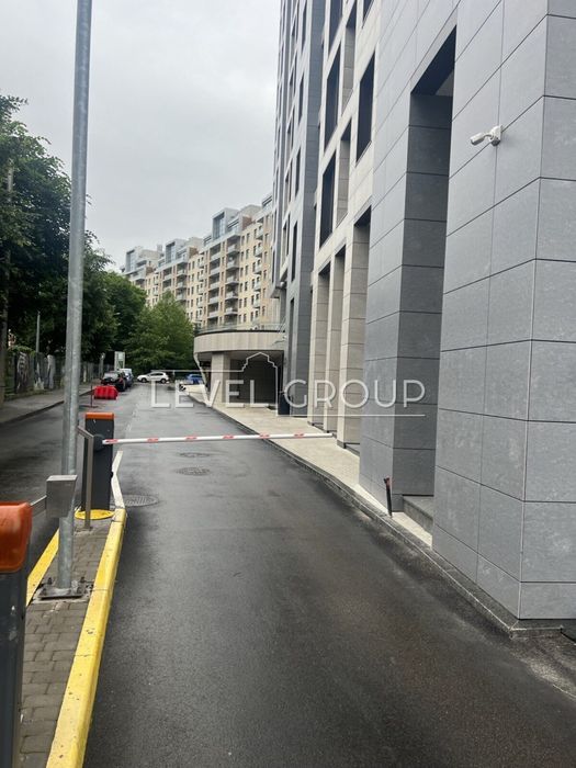 Оренда фасадного приміщення 530 м2, ЖК Crystal Park Tower.