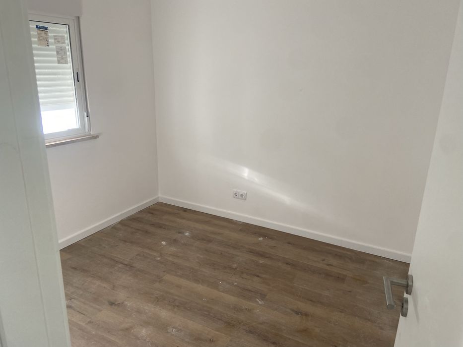 Moradia t1  +1 toda temodelada coimbra