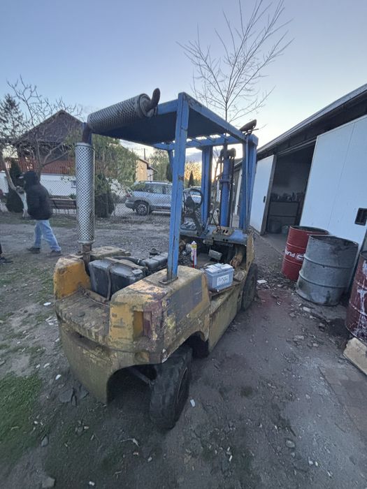 Wozek widlowy toyota 2.5