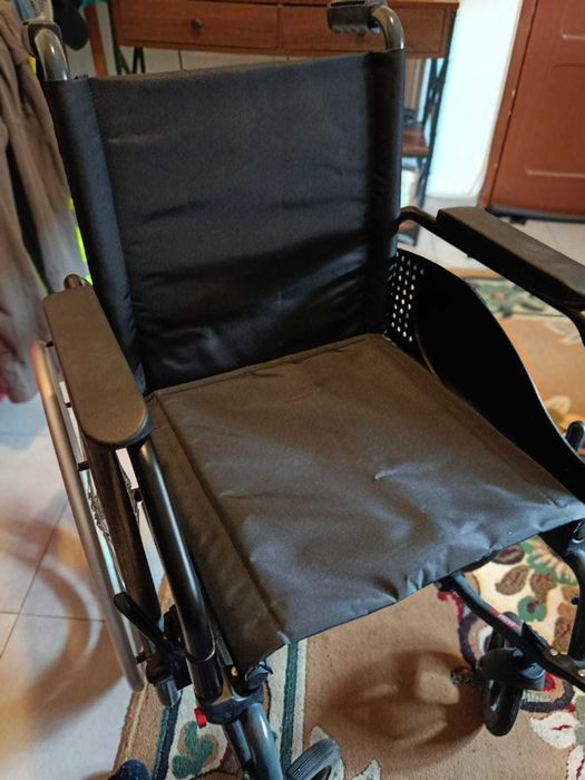 Cadeira de Rodas Latina Compact Orthos XXI - Usada 3 vezes