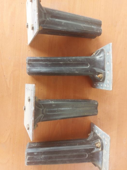 Ножки меблеві пластик метал