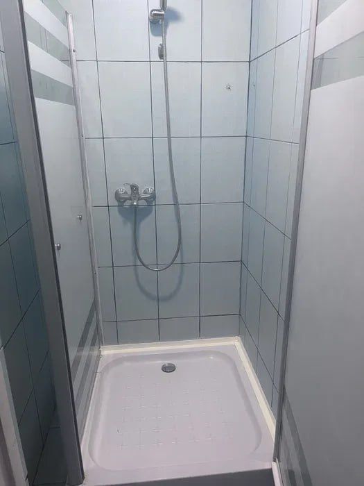 Оренда частини будинку з подвірʼям