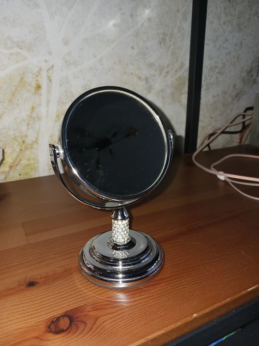 Lusterko dwustronne stylowe