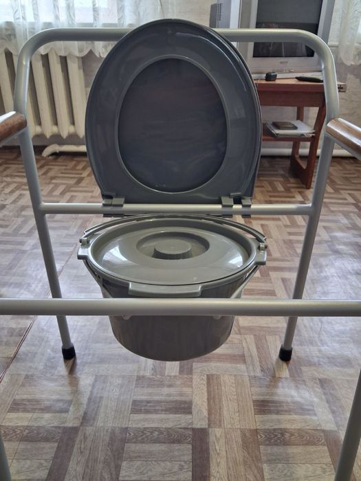 Продам Стілець-туалет