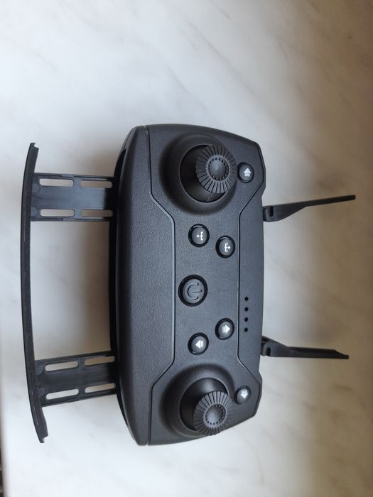 Ostatnie sztuki --- Dron 4K + 3 akumulatory w zestawie