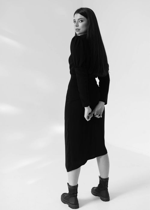 Чорна сукня cher 17