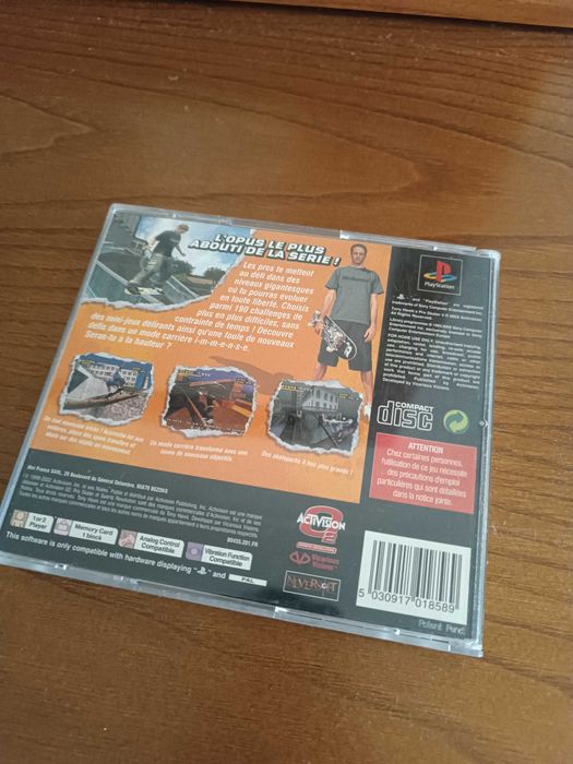 Tony Hawk's Pro Skater 4 - Playstation 1