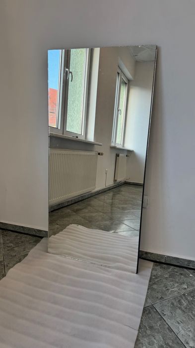 Lustra bez ramy, około 113 × 58 cm, grubość 3 mm