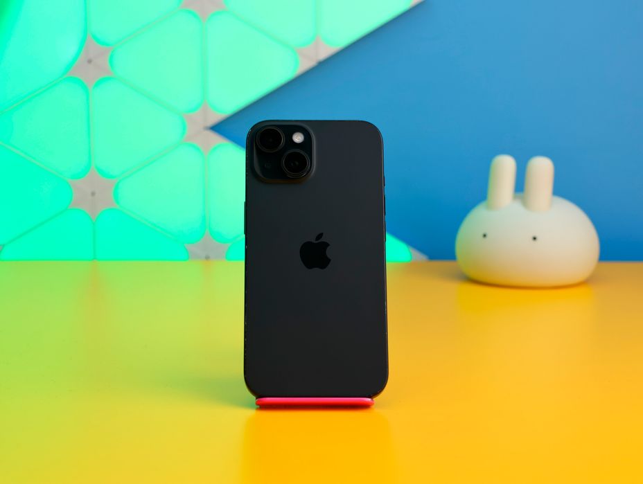 Смартфон Apple iPhone 15 128GB Black (159208) Б/У З ГАРАНТІЄЮ