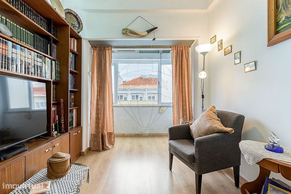 Apartamento T2 para venda — Venteira, Lisboa