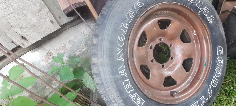 Продам колесо  з диском .