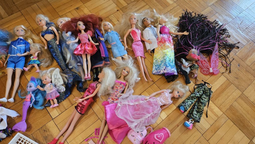 Lalki Barbie i inne