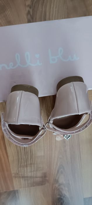 Balerinki lakierki 32 dziewczęce Smyk Cool beżowe