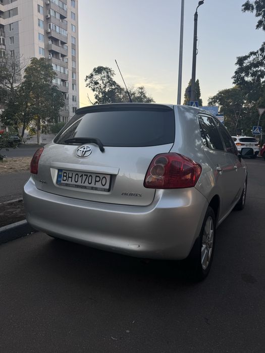 Продам Toyota Auris 2008