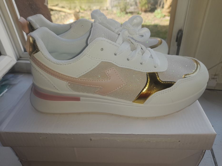 Buty sportowe adidasy roz 38 wkł 24 cm