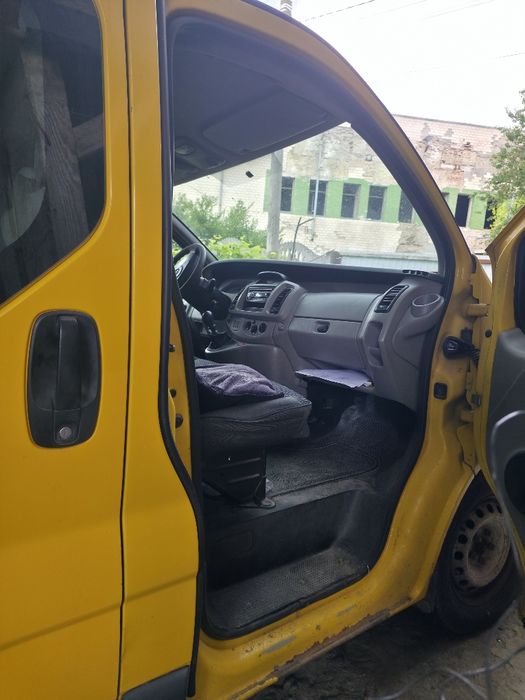 Продати авто Opel Vivaro