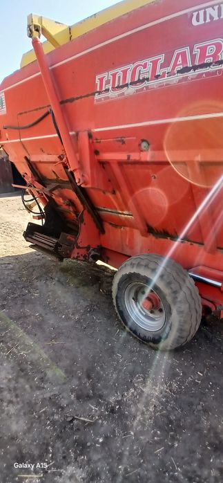 Wóz paszowy poziomy paszowóz 9m3  luclar