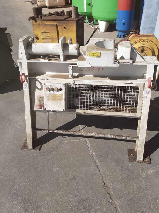 Máquina de dobrar chapa/tubo