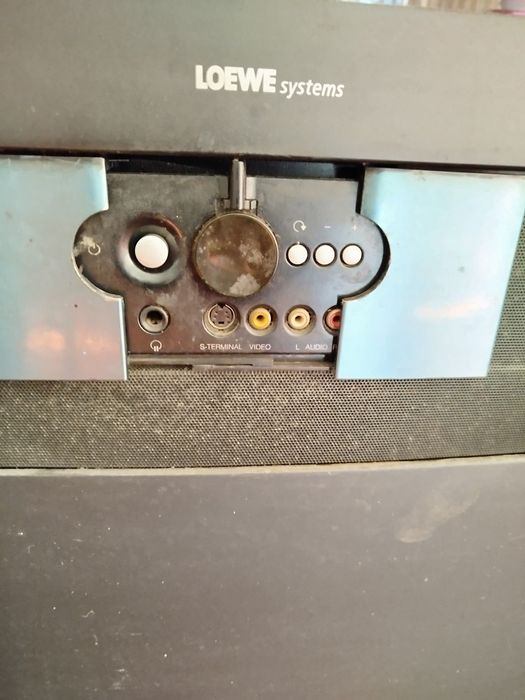 Televisor Antigo da LOEWE a funcionar