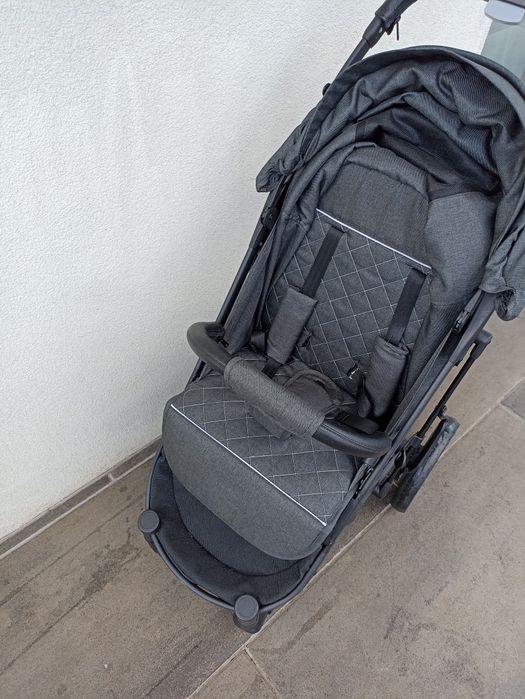 Nowy wózek spacerowy do 22 kg