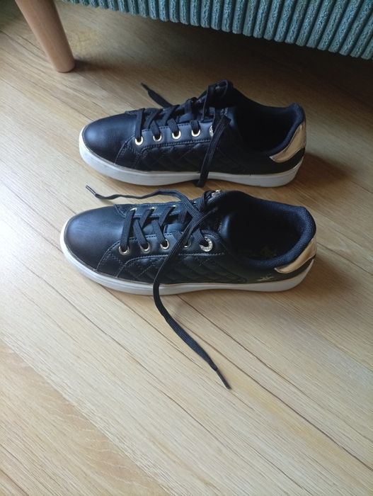 Buty rozmiar 36  noszone  2 razy