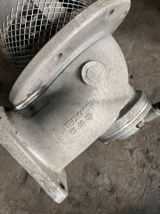Донный клапан бензовоза цистерны