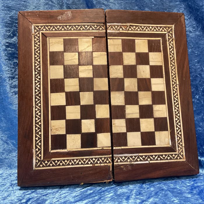 Caixa tabuleiro xadrez pau santo embutidos m,nobre